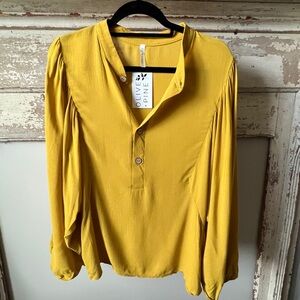 NEW CAROLE CHRISTIAN Batwing Bubble Sleeve Blouse in Mustard XL
